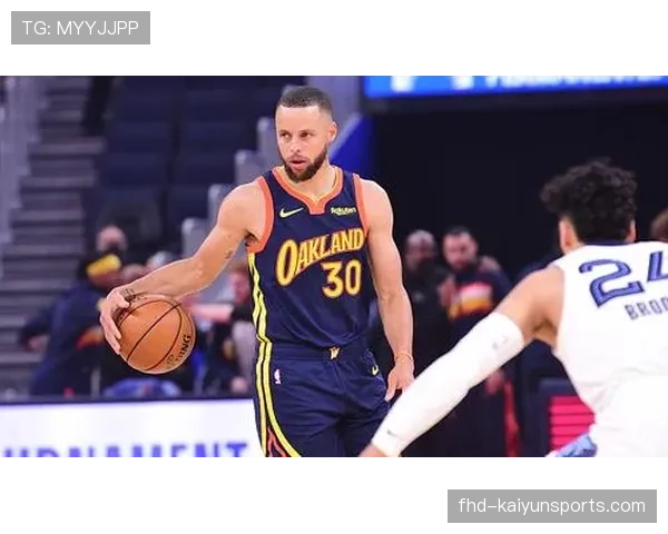 预测:爵士青年军能否用高强度防守延缓勇士的进攻浪潮 预测:爵士青年军能否用高强度防守延缓勇士的进攻浪潮